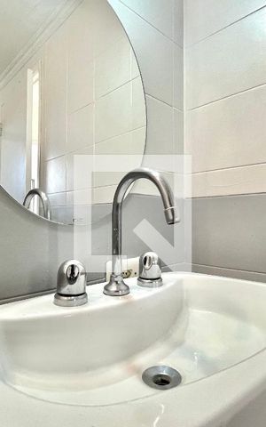 Apartamento à venda com 70m², 2 quartos e 1 vaga Apartamento à venda com 70m², 2 quartos e 1 vagaBanheiro