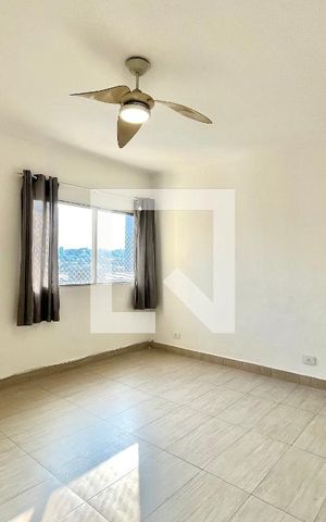 Apartamento à venda com 70m², 2 quartos e 1 vaga Apartamento à venda com 70m², 2 quartos e 1 vagaSala
