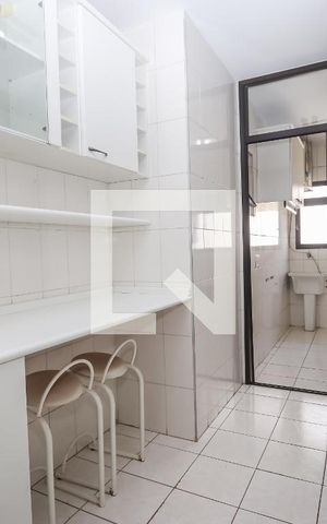 Apartamento à venda com 79m², 2 quartos e 2 vagas Apartamento à venda com 79m², 2 quartos e 2 vagasCozinha
