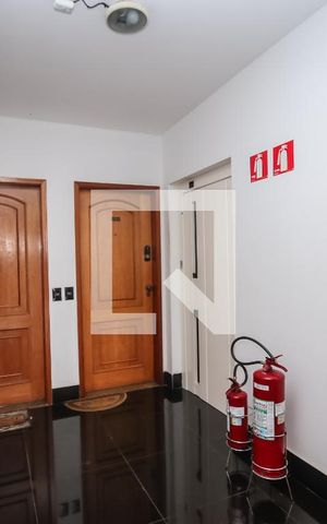 Apartamento à venda com 79m², 2 quartos e 2 vagas Apartamento à venda com 79m², 2 quartos e 2 vagasHall Social