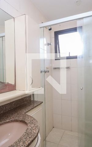 Apartamento à venda com 79m², 2 quartos e 2 vagas Apartamento à venda com 79m², 2 quartos e 2 vagasBanheiro da Suite