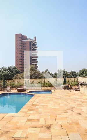 Apartamento à venda com 79m², 2 quartos e 2 vagas Apartamento à venda com 79m², 2 quartos e 2 vagasÁrea comum - Piscina