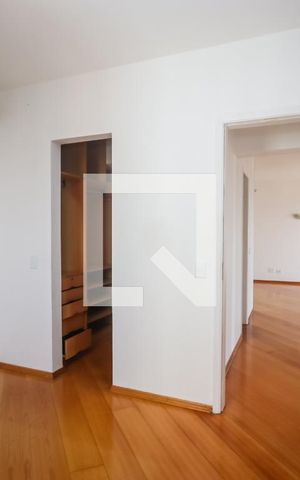 Apartamento à venda com 79m², 2 quartos e 2 vagas Apartamento à venda com 79m², 2 quartos e 2 vagasSuite