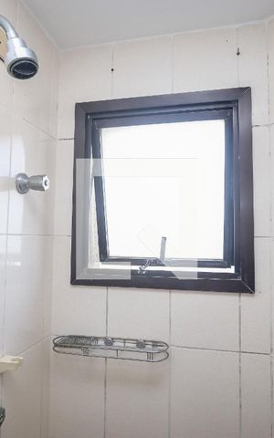 Apartamento à venda com 79m², 2 quartos e 2 vagas Apartamento à venda com 79m², 2 quartos e 2 vagasBanheiro da Suite