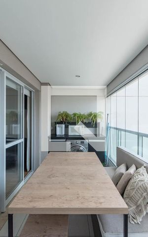 Apartamento à venda com 33m², 1 quarto e 1 vaga Apartamento à venda com 33m², 1 quarto e 1 vagaVaranda