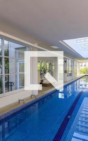 Apartamento à venda com 33m², 1 quarto e 1 vaga Apartamento à venda com 33m², 1 quarto e 1 vagaPiscina