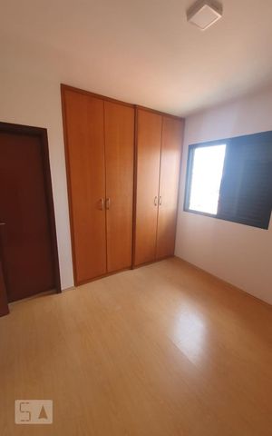 Apartamento à venda com 156m², 4 quartos e 3 vagasQuarto 3