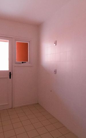 Casa de condomínio à venda com 110m², 3 quartos e 2 vagas