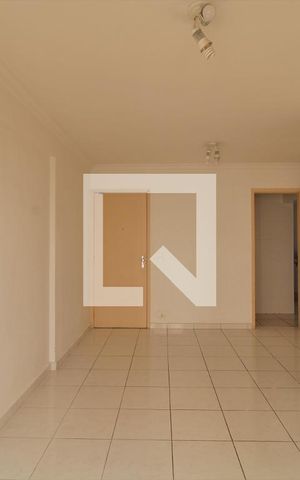 Apartamento para alugar com 72m², 2 quartos e 1 vagaSala