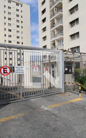 Apartamento para alugar com 72m², 2 quartos e 1 vagaFachada