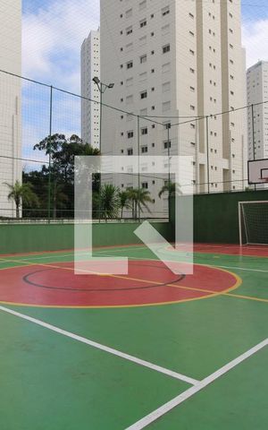Apartamento para alugar com 72m², 2 quartos e 1 vagaQuadra
