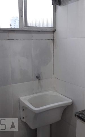 Studio para alugar com 56m², 1 quarto e sem vaga Studio para alugar com 56m², 1 quarto e sem vagaÁrea de Serviço