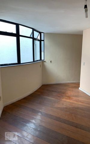 Apartamento para alugar com 700m², 4 quartos e 3 vagas Apartamento para alugar com 700m², 4 quartos e 3 vagasSuite