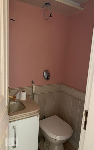 Apartamento para alugar com 700m², 4 quartos e 3 vagas Apartamento para alugar com 700m², 4 quartos e 3 vagasBanheiro da Suite