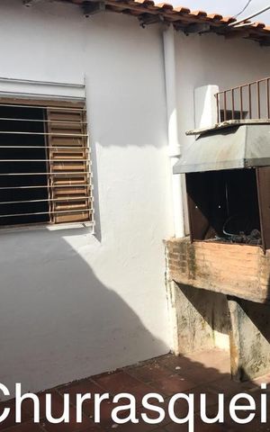 Casa para alugar com 130m², 3 quartos e 2 vagas Casa para alugar com 130m², 3 quartos e 2 vagaschurrasqueira