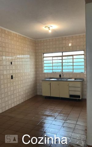 Casa para alugar com 130m², 3 quartos e 2 vagas Casa para alugar com 130m², 3 quartos e 2 vagascozinha