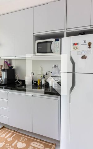 Apartamento à venda com 67m², 2 quartos e 2 vagasCozinha 