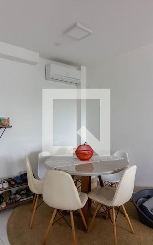 Apartamento à venda com 67m², 2 quartos e 2 vagasSala 