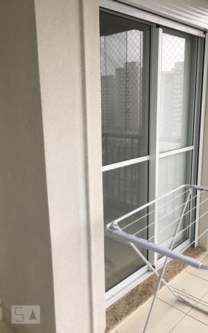 Apartamento à venda com 82m², 2 quartos e 2 vagas Apartamento à venda com 82m², 2 quartos e 2 vagasVaranda
