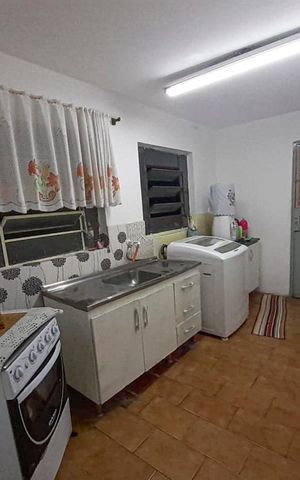Casa à venda com 380m², 3 quartos e 3 vagas Casa à venda com 380m², 3 quartos e 3 vagasCozinha 2