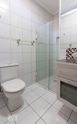 Casa à venda com 220m², 2 quartos e 1 vaga Casa à venda com 220m², 2 quartos e 1 vagaBanheiro