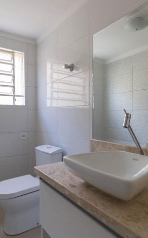 Casa para alugar com 130m², 4 quartos e 2 vagas Casa para alugar com 130m², 4 quartos e 2 vagasBanheiro