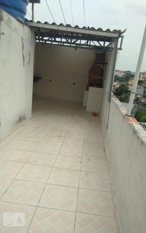 Casa à venda com 82m², 2 quartos e sem vaga Casa à venda com 82m², 2 quartos e sem vagaQuintal