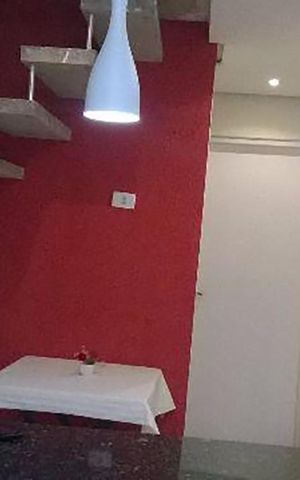 Casa à venda com 82m², 2 quartos e sem vaga Casa à venda com 82m², 2 quartos e sem vagaSala