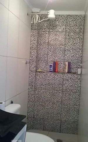 Casa à venda com 82m², 2 quartos e sem vaga Casa à venda com 82m², 2 quartos e sem vagaBanheiro Social