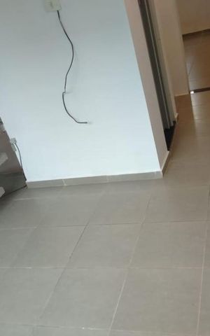 Casa à venda com 82m², 2 quartos e sem vaga Casa à venda com 82m², 2 quartos e sem vagaSala