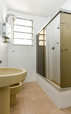 Apartamento à venda com 70m², 2 quartos e sem vagaBanheiro