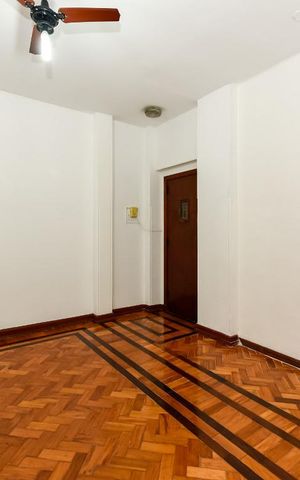 Apartamento à venda com 70m², 2 quartos e sem vagaSala