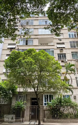 Apartamento à venda com 70m², 2 quartos e sem vagaFachada