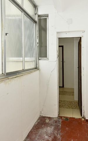 Apartamento à venda com 70m², 2 quartos e sem vagaÁrea de Serviço