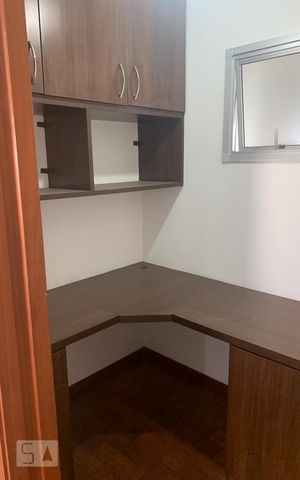 Apartamento para alugar com 160m², 3 quartos e 3 vagas Apartamento para alugar com 160m², 3 quartos e 3 vagasEscritório