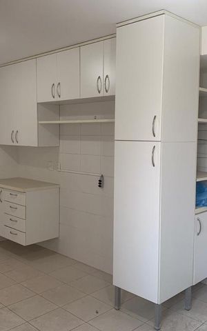 Apartamento para alugar com 160m², 3 quartos e 3 vagas Apartamento para alugar com 160m², 3 quartos e 3 vagasCozinha