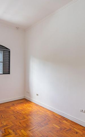 Casa à venda com 190m², 3 quartos e 2 vagas Casa à venda com 190m², 3 quartos e 2 vagasQuarto 2