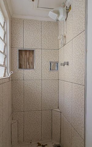 Casa à venda com 190m², 3 quartos e 2 vagas Casa à venda com 190m², 3 quartos e 2 vagasBanheiro Edícula