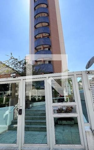 Apartamento para alugar com 53m², 2 quartos e 1 vaga Apartamento para alugar com 53m², 2 quartos e 1 vagaFachada