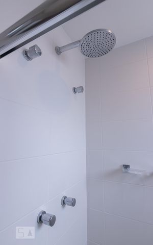 Apartamento para alugar com 198m², 2 quartos e 3 vagas Apartamento para alugar com 198m², 2 quartos e 3 vagasBanheiro Suíte 1