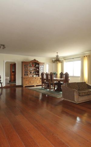 Apartamento à venda com 296m², 3 quartos e 2 vagasSala