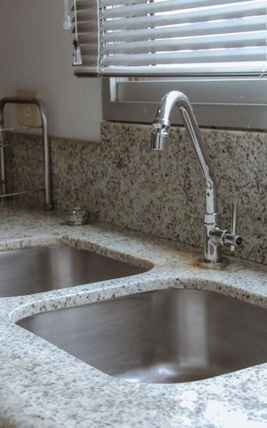 Apartamento à venda com 210m², 4 quartos e 2 vagasCozinha - Torneira