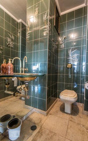 Apartamento à venda com 370m², 3 quartos e 4 vagasLavabo