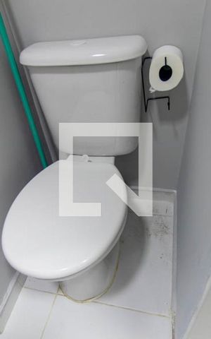 Studio para alugar com 20m², 1 quarto e sem vaga Studio para alugar com 20m², 1 quarto e sem vagaBanheiro Social