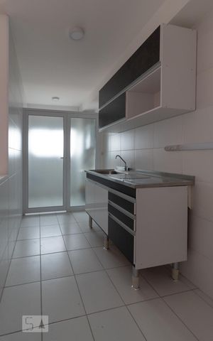 Apartamento para alugar com 69m², 2 quartos e 1 vaga Apartamento para alugar com 69m², 2 quartos e 1 vagaBanheiro