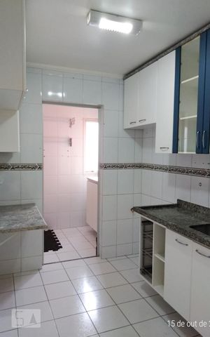 Apartamento à venda com 85m², 3 quartos e 2 vagasCozinha