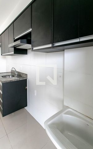 Apartamento à venda com 94m², 3 quartos e 2 vagas Apartamento à venda com 94m², 3 quartos e 2 vagasCozinha e Área de Serviço