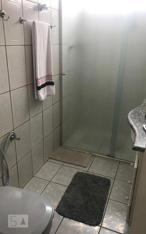 Apartamento à venda com 97m², 2 quartos e sem vaga Apartamento à venda com 97m², 2 quartos e sem vagaBanheiro