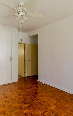 Apartamento à venda com 258m², 4 quartos e 1 vaga Apartamento à venda com 258m², 4 quartos e 1 vagaSuíte
