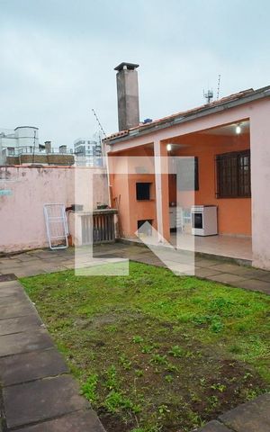 Casa à venda com 144m², 4 quartos e 4 vagasPátio